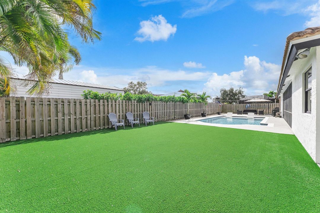 待售: $799,000 (4 贝兹, 2 浴室, 2236 平方英尺)