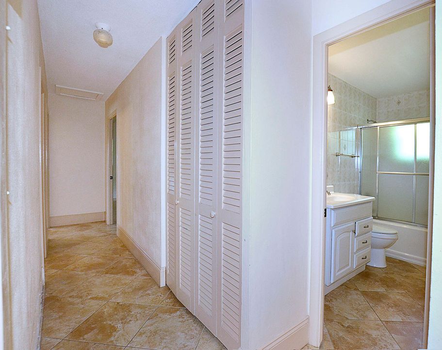 For Sale: $320,000 (3 beds, 2 baths, 1455 Square Feet)