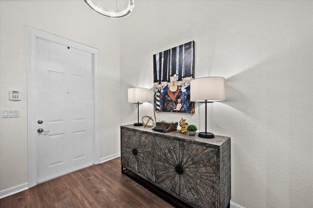 For Sale: $875,000 (2 beds, 2 baths, 1841 Square Feet)