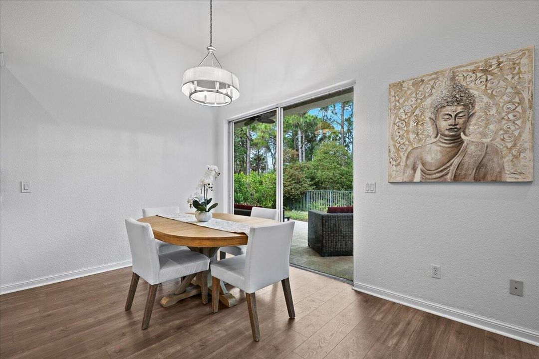 For Sale: $875,000 (2 beds, 2 baths, 1841 Square Feet)