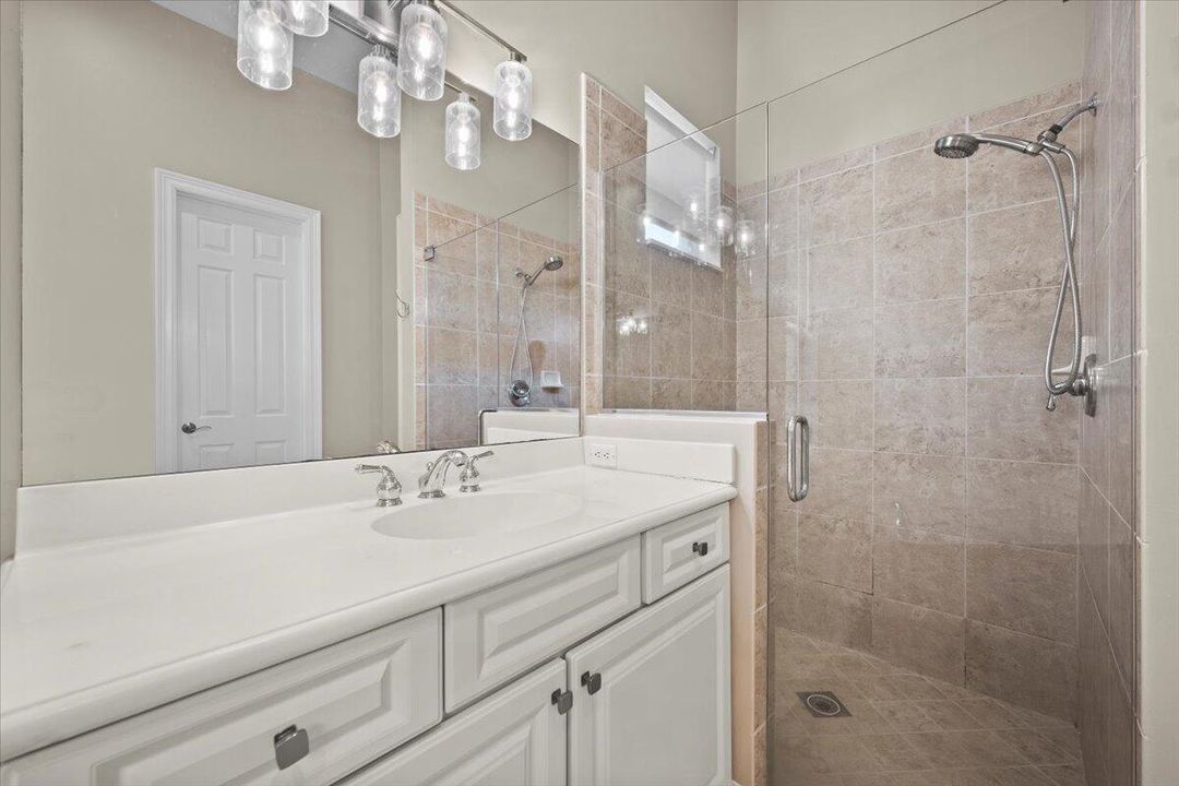 For Sale: $875,000 (2 beds, 2 baths, 1841 Square Feet)