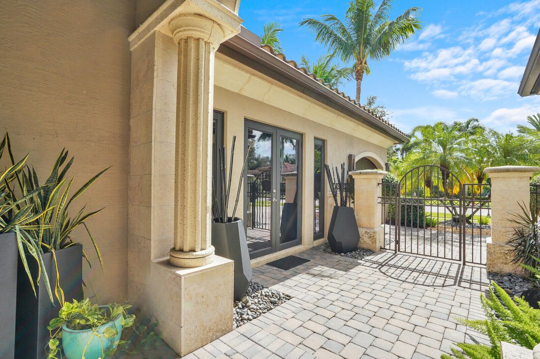 На продажу: $1,790,000 (3 спален, 3 ванн, 3352 Квадратных фут)