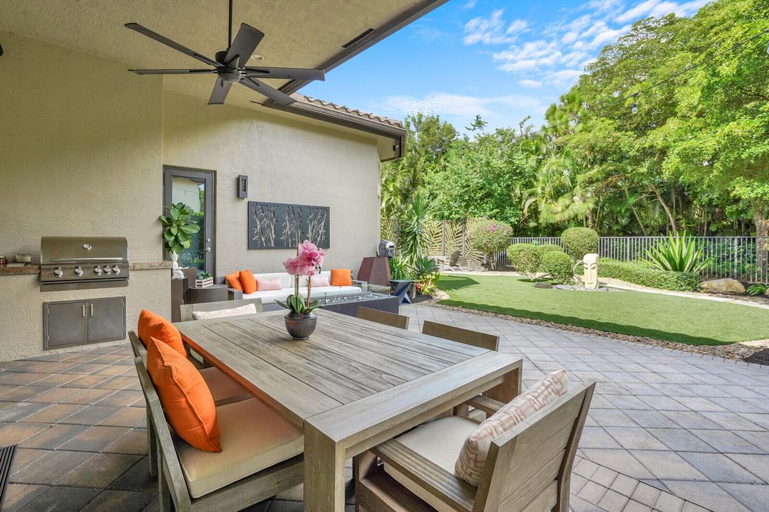 На продажу: $1,790,000 (3 спален, 3 ванн, 3352 Квадратных фут)