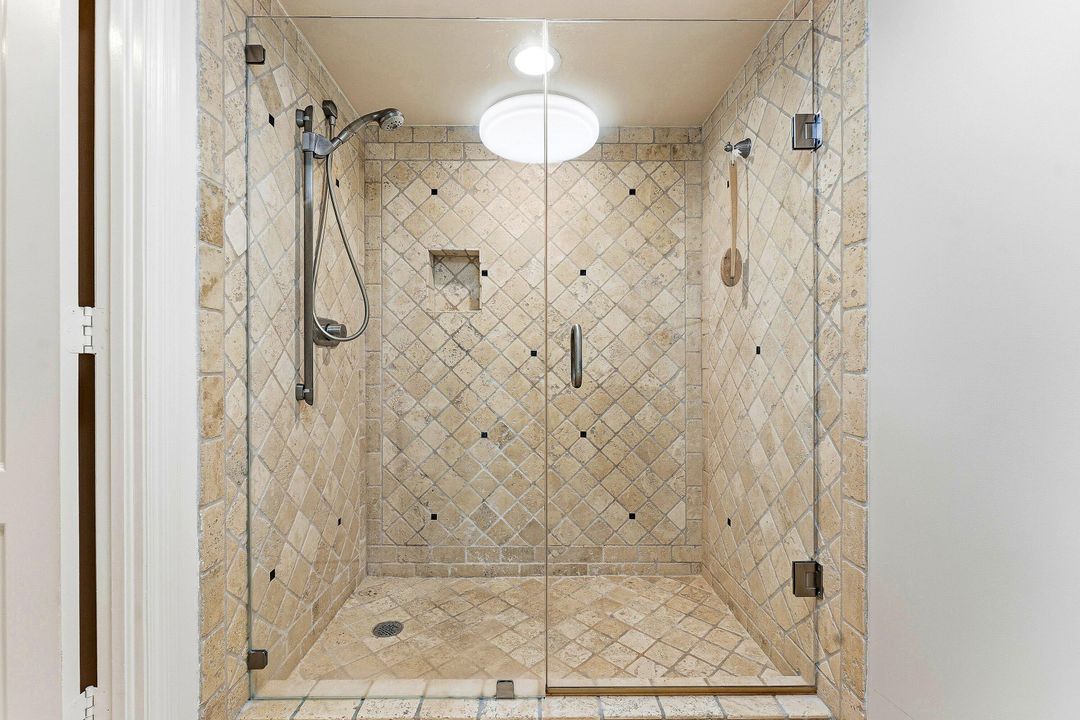 На продажу: $950,000 (2 спален, 2 ванн, 1556 Квадратных фут)