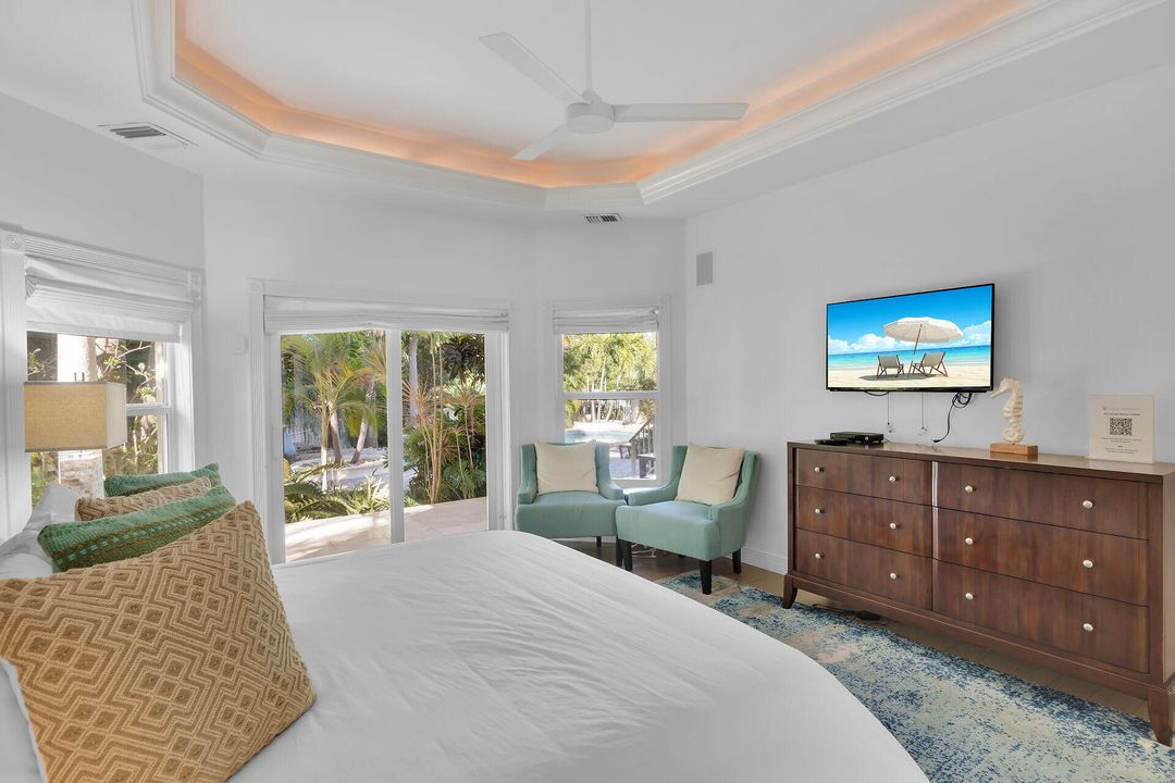 En Venta: $2,199,000 (5 camas, 2 baños, 2347 Pies cuadrados)