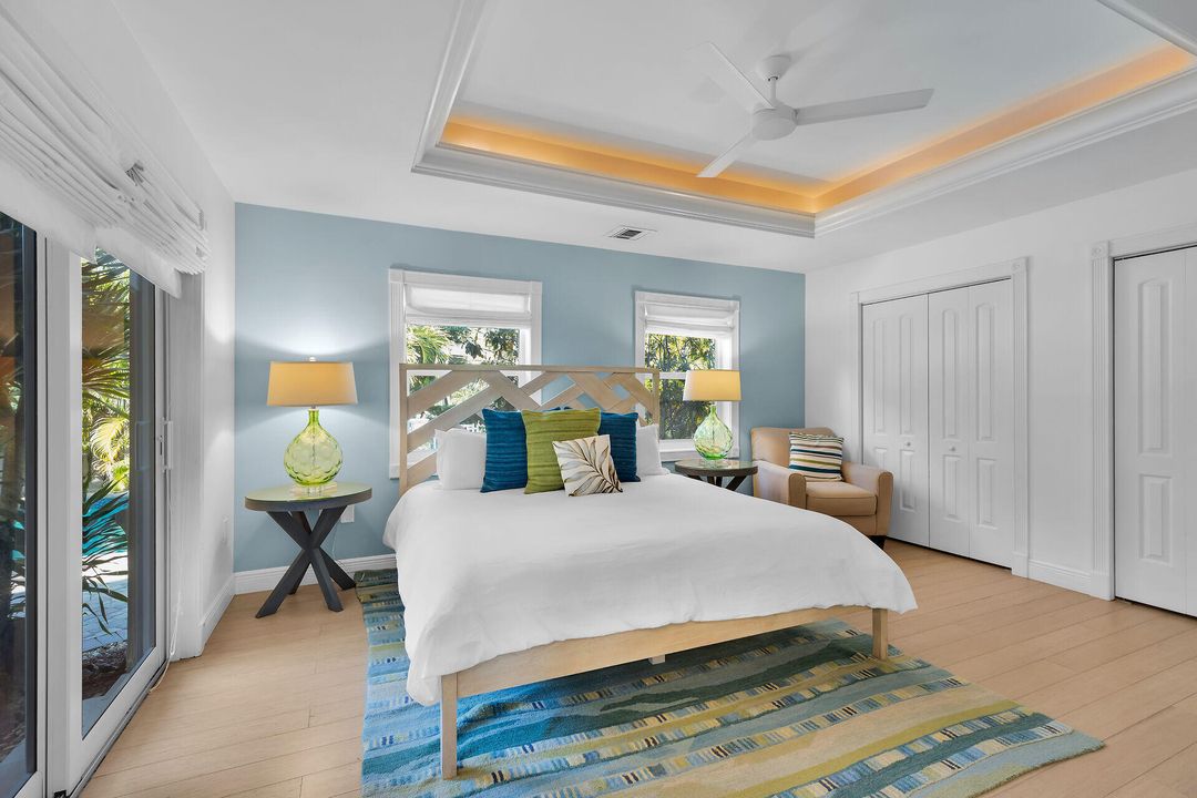 En Venta: $2,199,000 (5 camas, 2 baños, 2347 Pies cuadrados)