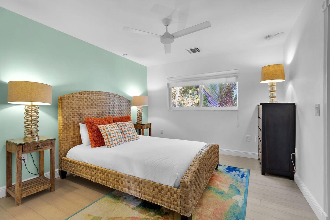 En Venta: $2,199,000 (5 camas, 2 baños, 2347 Pies cuadrados)