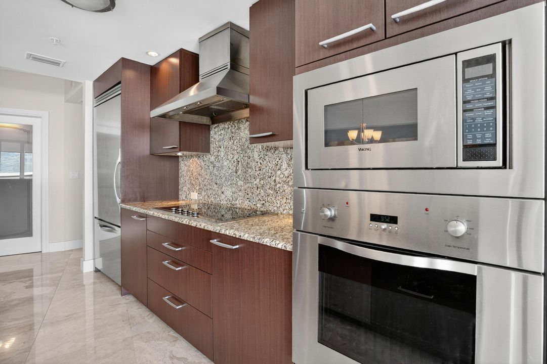 For Sale: $2,195,000 (2 beds, 2 baths, 2108 Square Feet)