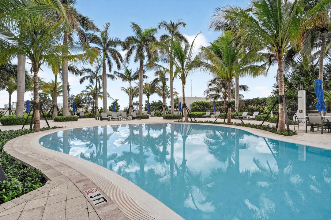 For Sale: $2,195,000 (2 beds, 2 baths, 2108 Square Feet)