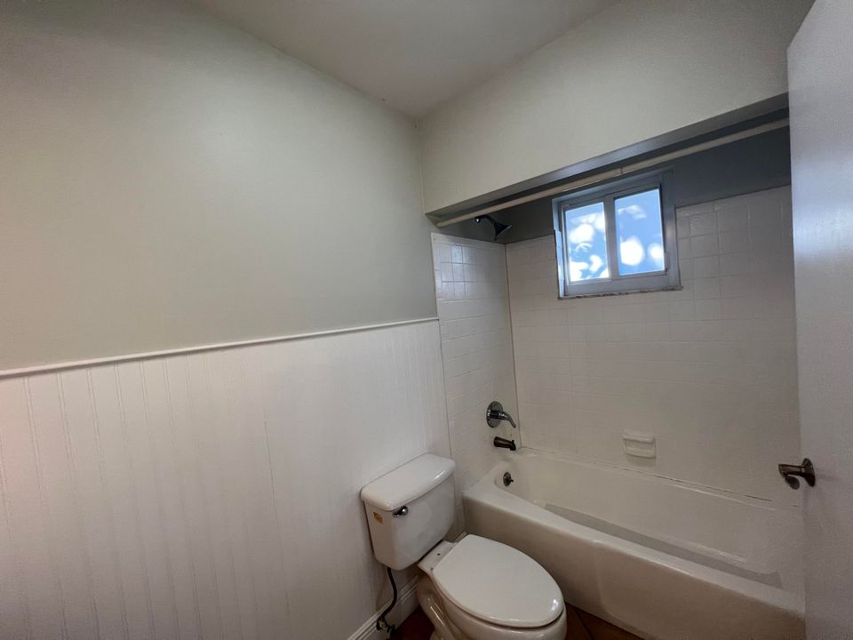 For Rent: $3,100 (2 beds, 2 baths, 1333 Square Feet)