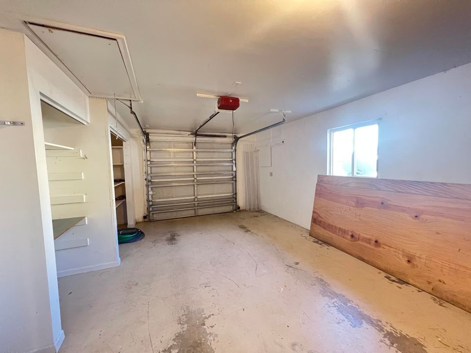 For Rent: $3,100 (2 beds, 2 baths, 1333 Square Feet)