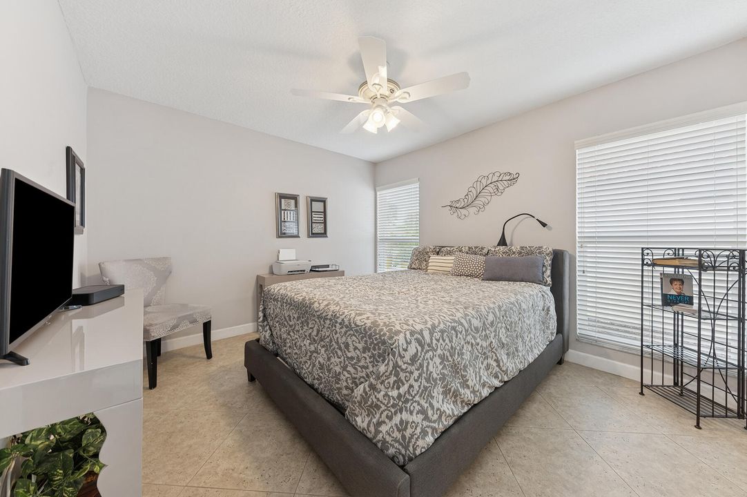 En Venta: $695,000 (3 camas, 2 baños, 1572 Pies cuadrados)