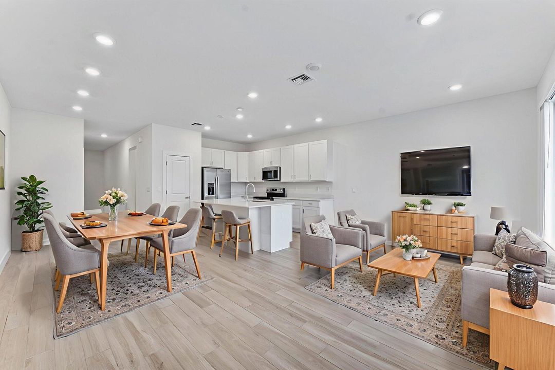 En Venta: $415,000 (3 camas, 2 baños, 1652 Pies cuadrados)