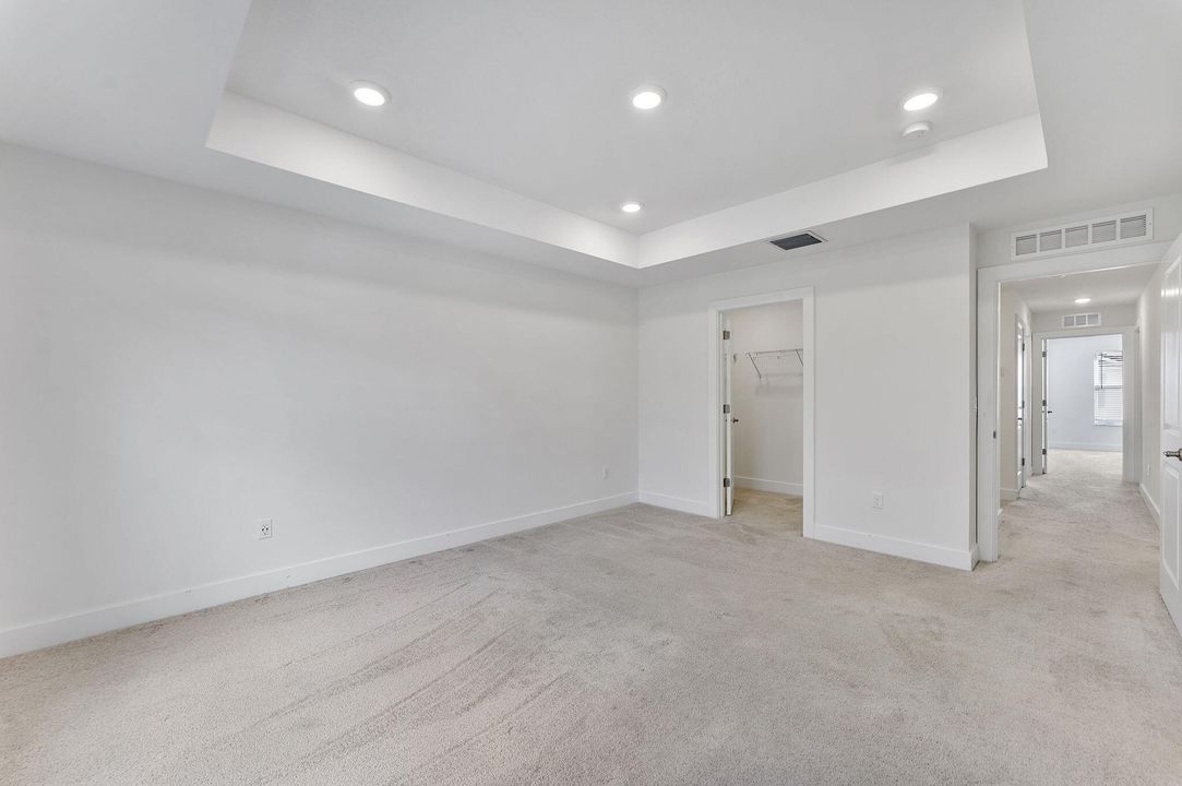 En Venta: $415,000 (3 camas, 2 baños, 1652 Pies cuadrados)