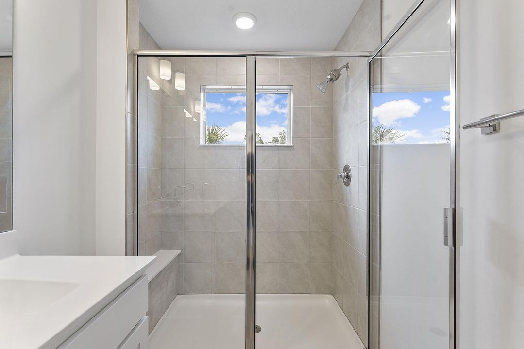 En Venta: $415,000 (3 camas, 2 baños, 1652 Pies cuadrados)