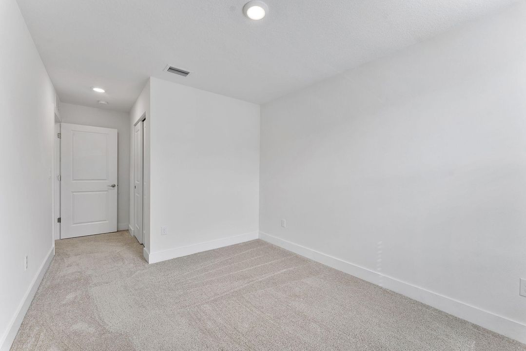 En Venta: $415,000 (3 camas, 2 baños, 1652 Pies cuadrados)