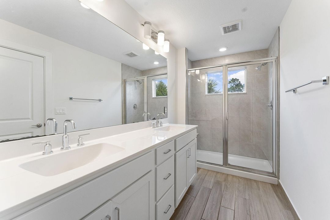 En Venta: $415,000 (3 camas, 2 baños, 1652 Pies cuadrados)