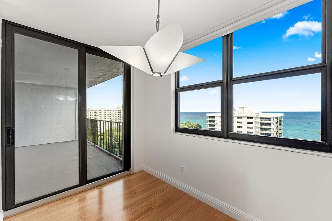 На продажу: $950,000 (2 спален, 2 ванн, 1556 Квадратных фут)