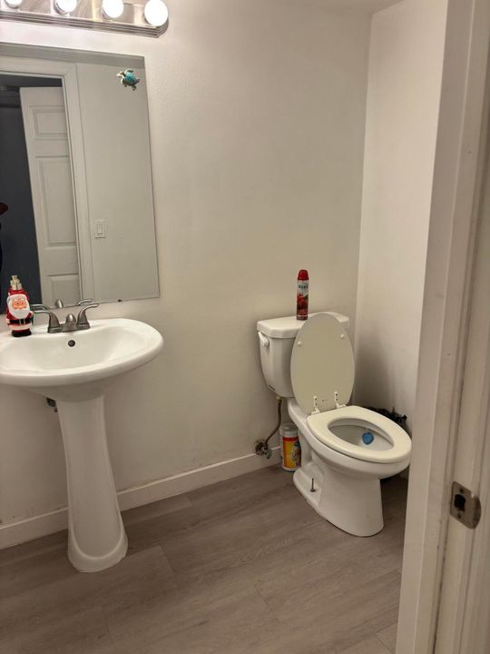 For Sale: $340,000 (2 beds, 2 baths, 1468 Square Feet)