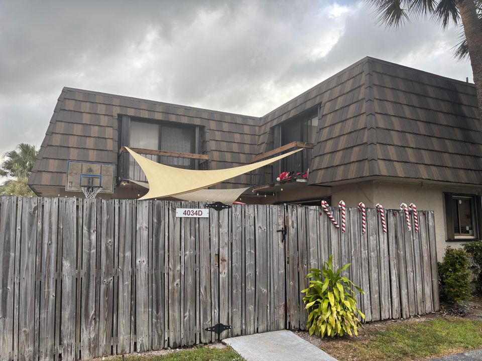 For Sale: $340,000 (2 beds, 2 baths, 1468 Square Feet)