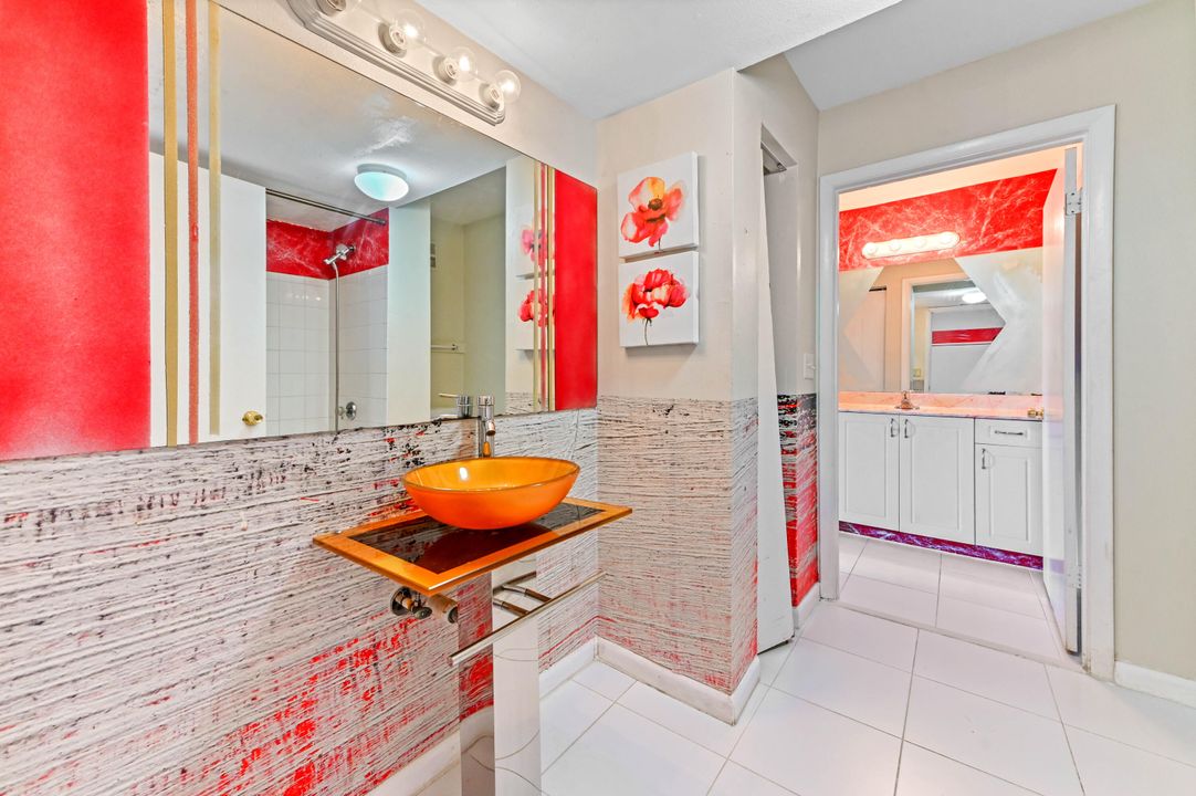 На продажу: $249,900 (2 спален, 2 ванн, 1246 Квадратных фут)