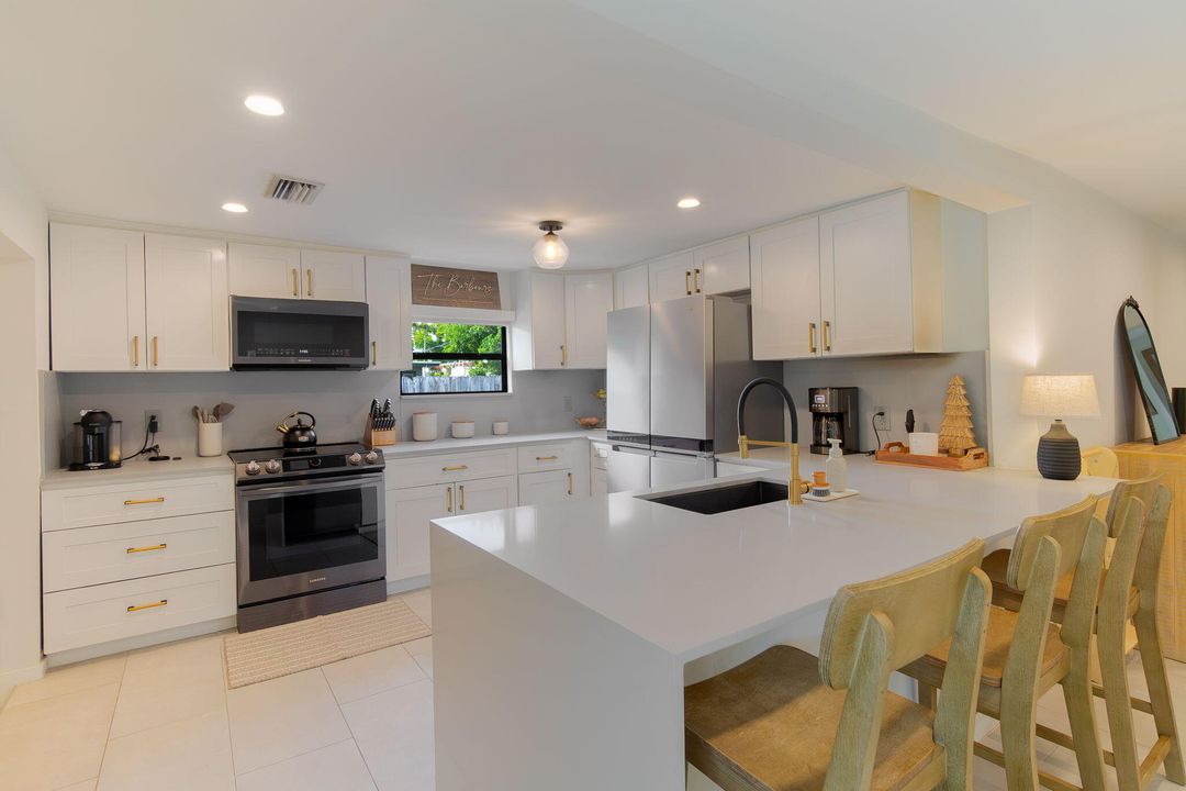 待售: $749,000 (3 贝兹, 2 浴室, 1668 平方英尺)