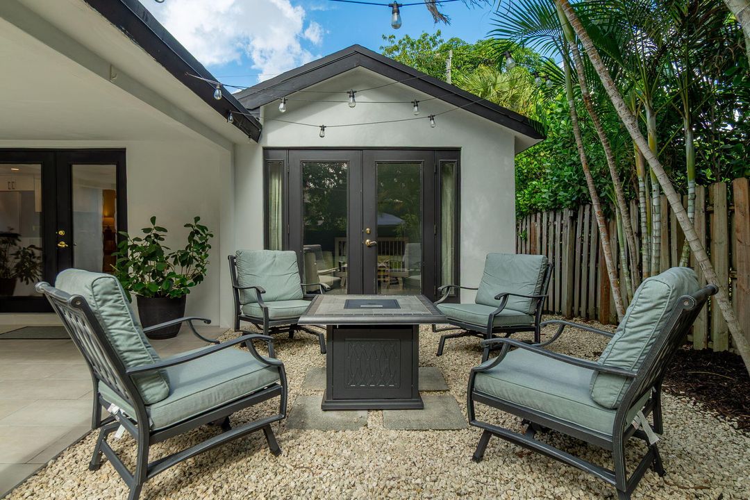 待售: $749,000 (3 贝兹, 2 浴室, 1668 平方英尺)