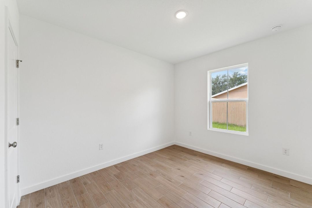 For Sale: $474,995 (4 beds, 3 baths, 2094 Square Feet)