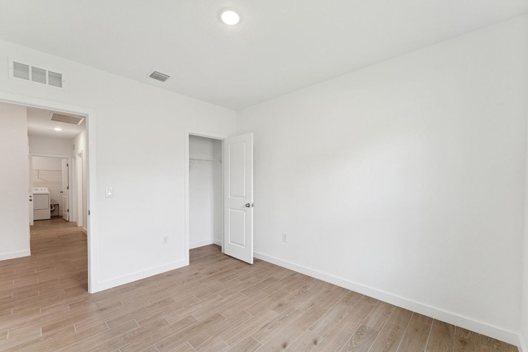 For Sale: $474,995 (4 beds, 3 baths, 2094 Square Feet)