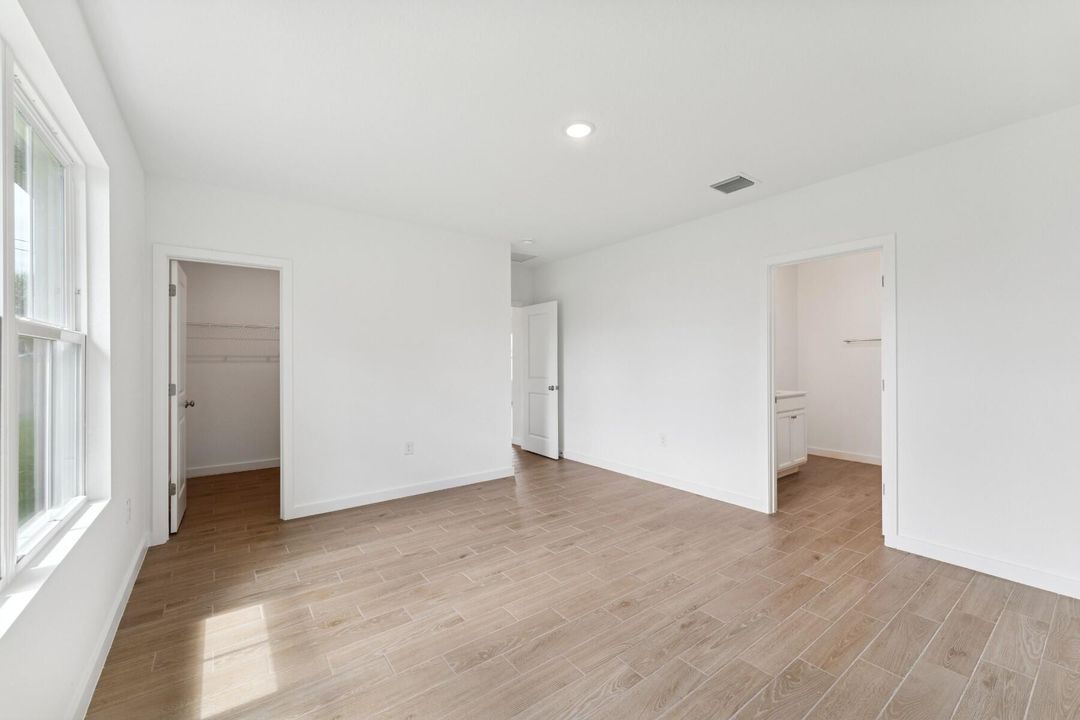 For Sale: $474,995 (4 beds, 3 baths, 2094 Square Feet)