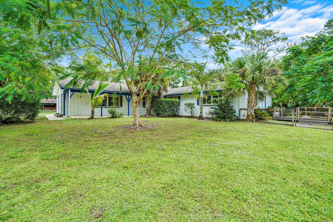 For Sale: $650,000 (3 beds, 2 baths, 2696 Square Feet)