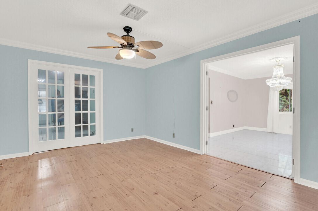 For Sale: $650,000 (3 beds, 2 baths, 2696 Square Feet)