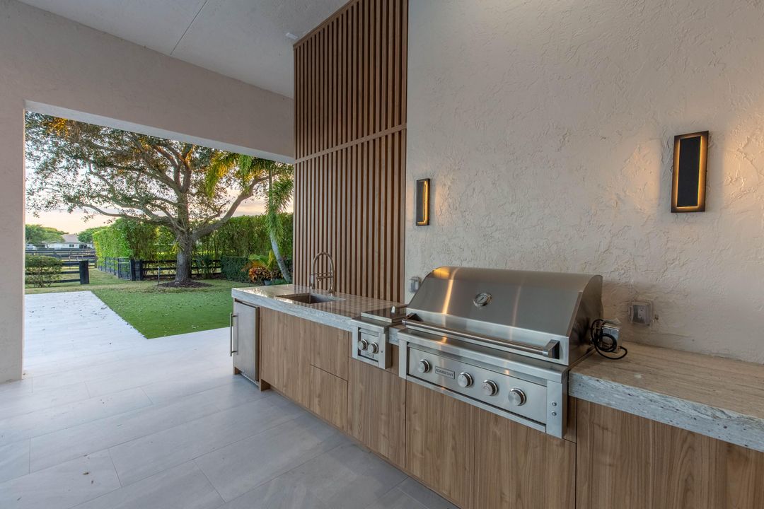 待售: $15,500,000 (4 贝兹, 5 浴室, 6819 平方英尺)