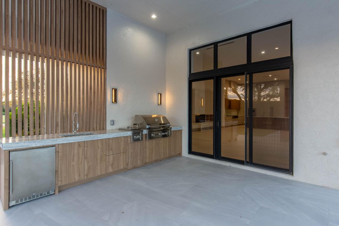 待售: $15,500,000 (4 贝兹, 5 浴室, 6819 平方英尺)