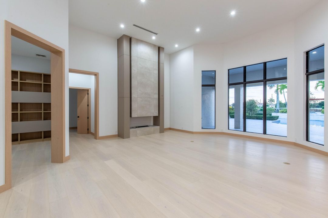 待售: $15,500,000 (4 贝兹, 5 浴室, 6819 平方英尺)