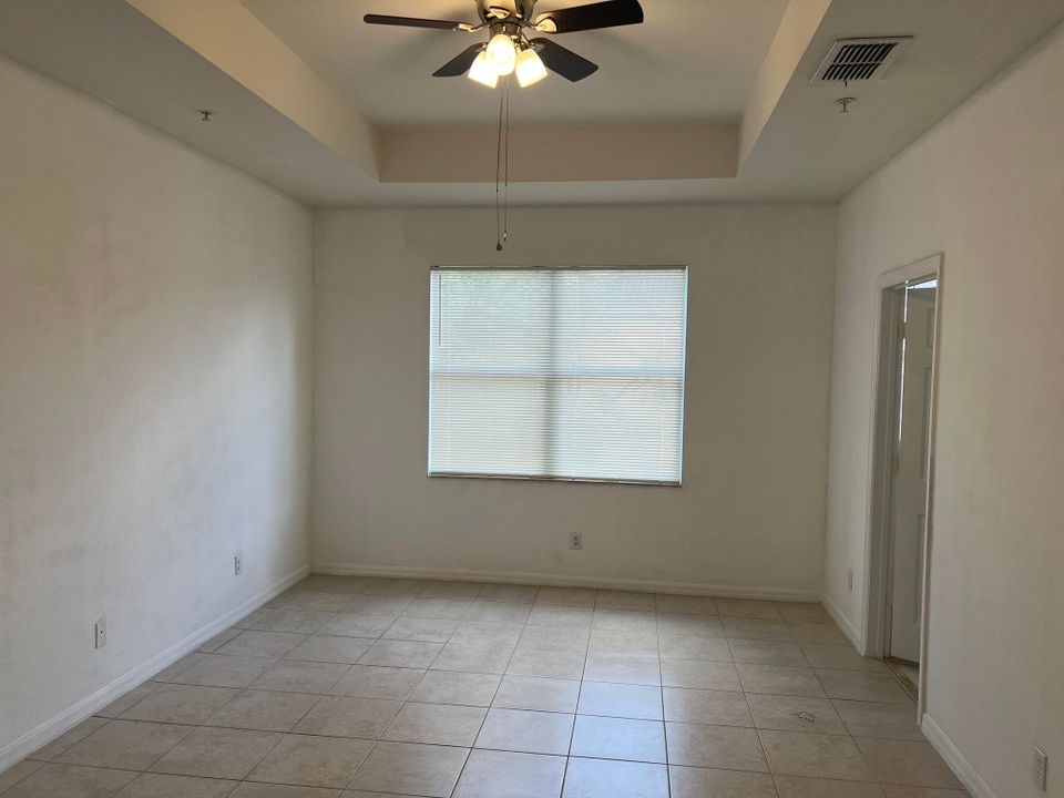 For Rent: $2,500 (3 beds, 2 baths, 1609 Square Feet)