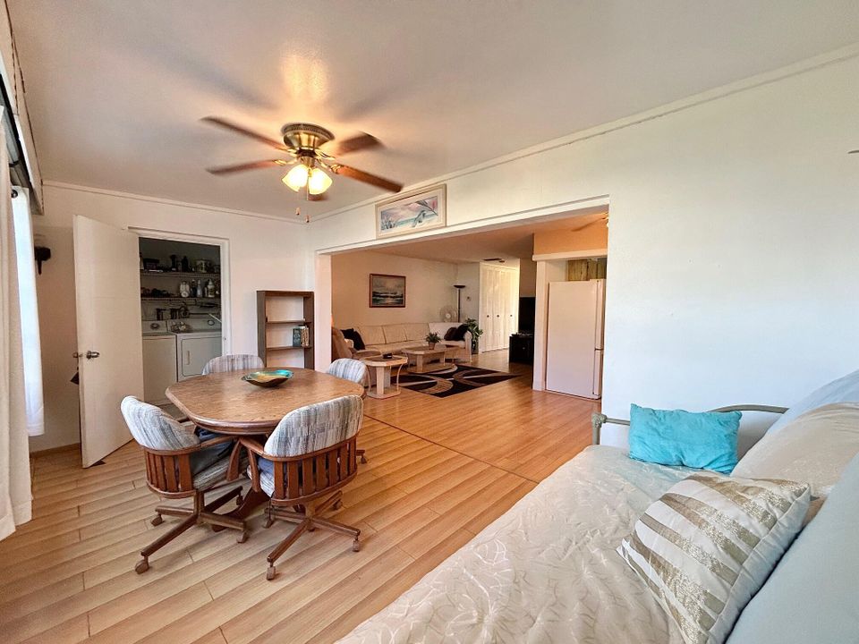 For Sale: $129,000 (1 beds, 1 baths, 1176 Square Feet)