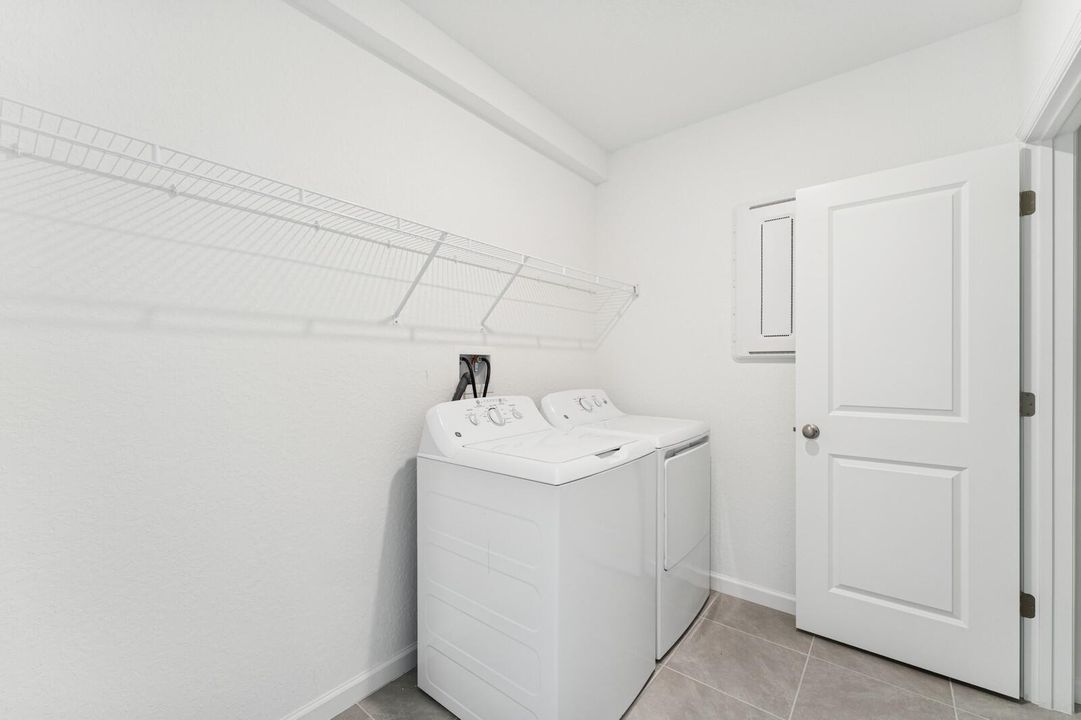 待售: $389,995 (3 贝兹, 2 浴室, 1363 平方英尺)