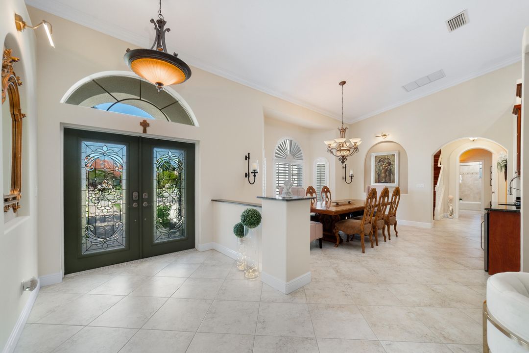 For Sale: $1,250,000 (7 beds, 5 baths, 4804 Square Feet)