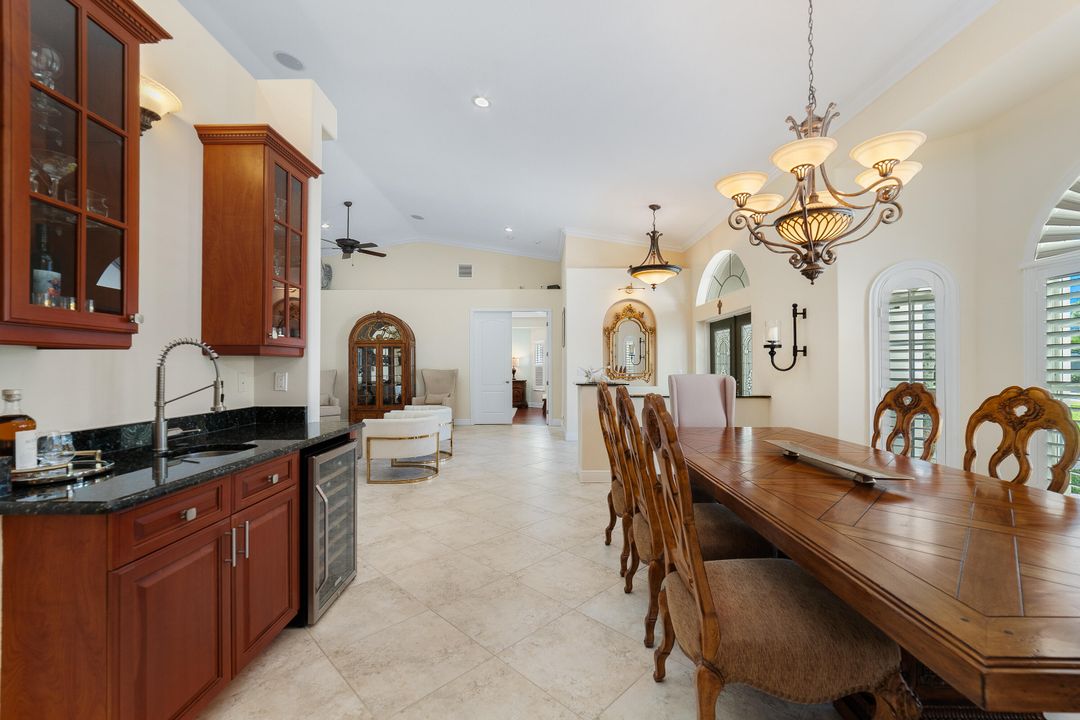 For Sale: $1,250,000 (7 beds, 5 baths, 4804 Square Feet)