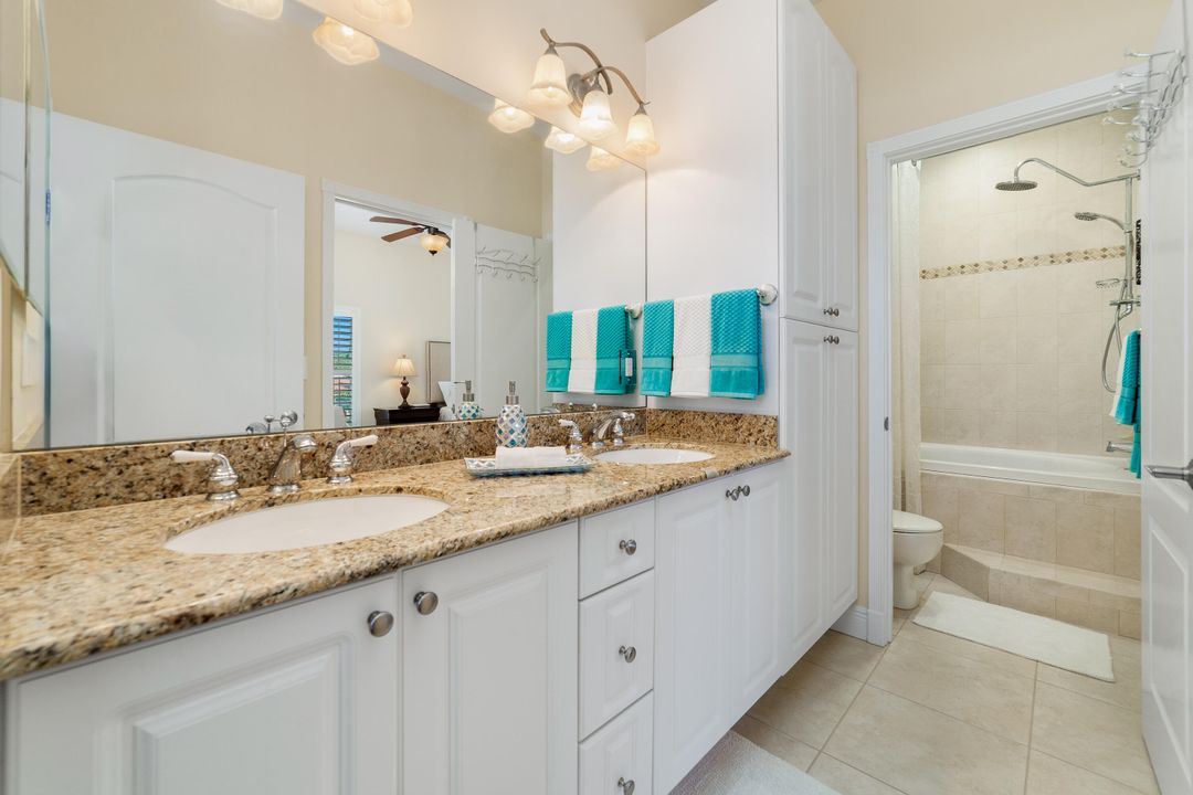 For Sale: $1,250,000 (7 beds, 5 baths, 4804 Square Feet)