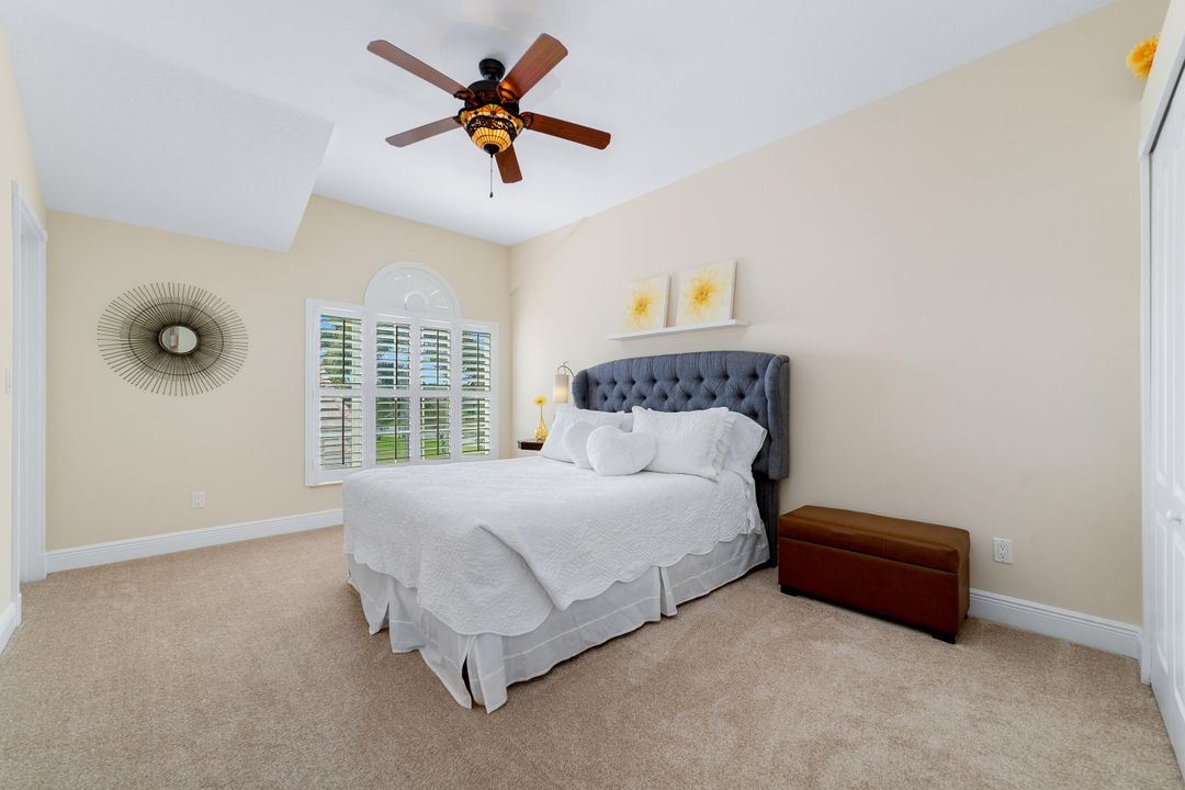 For Sale: $1,250,000 (7 beds, 5 baths, 4804 Square Feet)