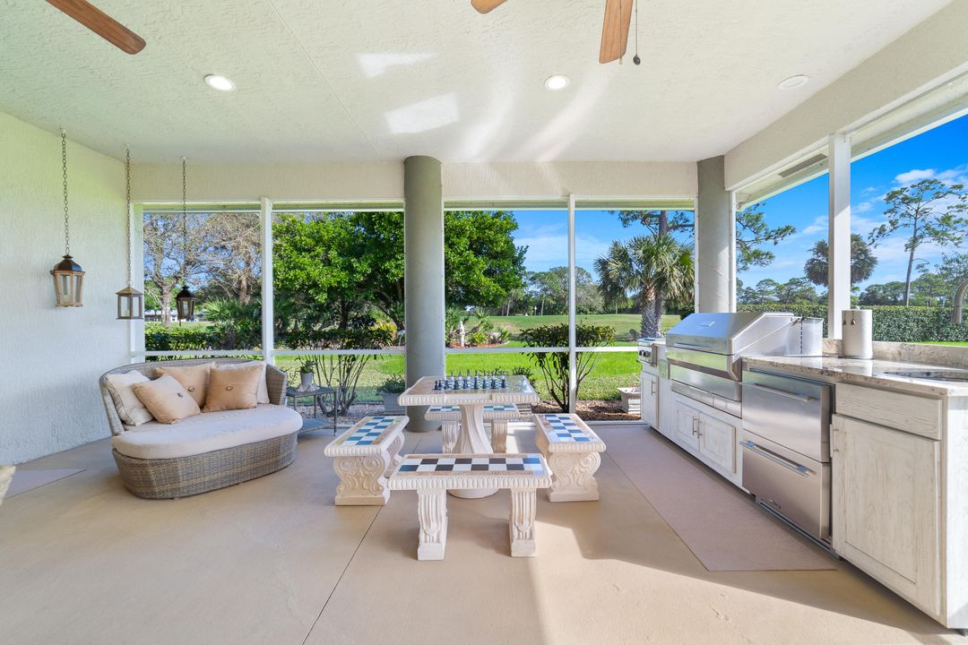 For Sale: $1,250,000 (7 beds, 5 baths, 4804 Square Feet)