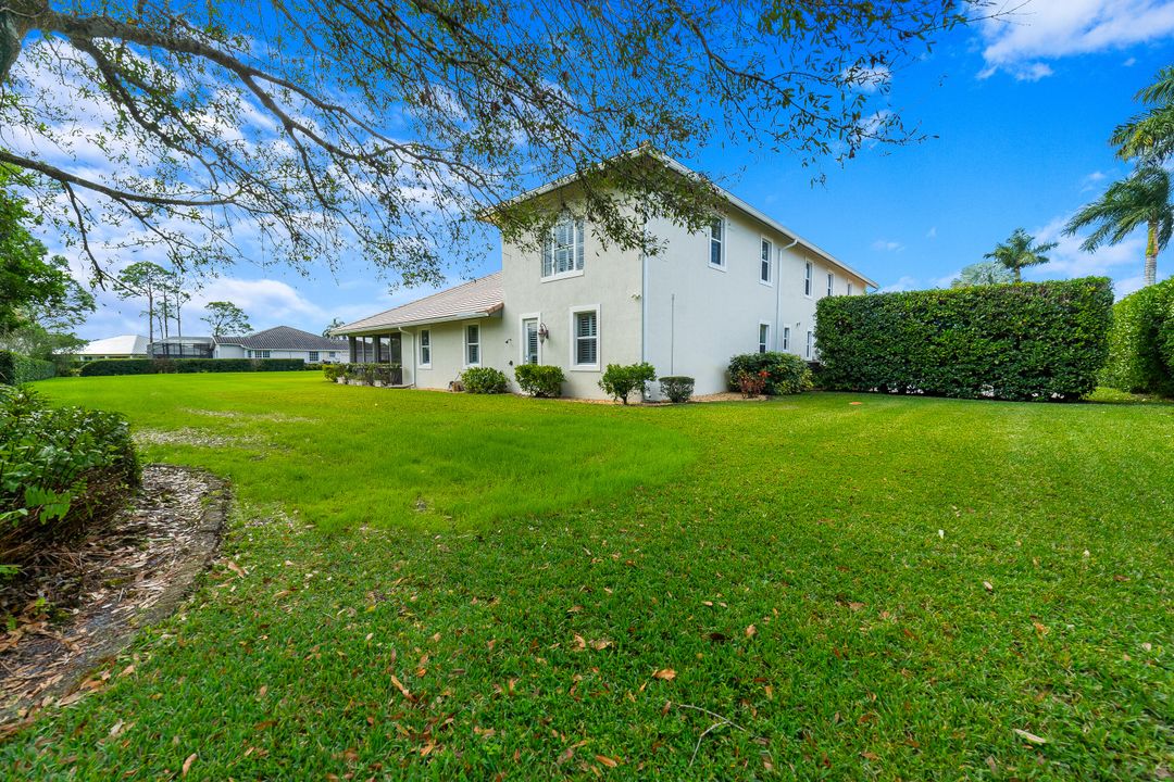 For Sale: $1,250,000 (7 beds, 5 baths, 4804 Square Feet)