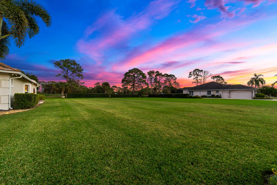 For Sale: $1,250,000 (7 beds, 5 baths, 4804 Square Feet)