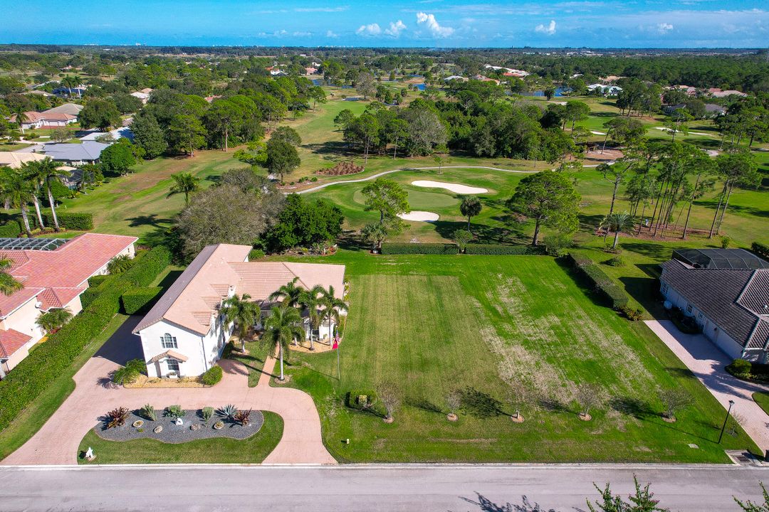 For Sale: $1,250,000 (7 beds, 5 baths, 4804 Square Feet)