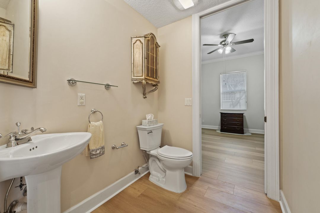 На продажу: $845,000 (4 спален, 2 ванн, 2110 Квадратных фут)