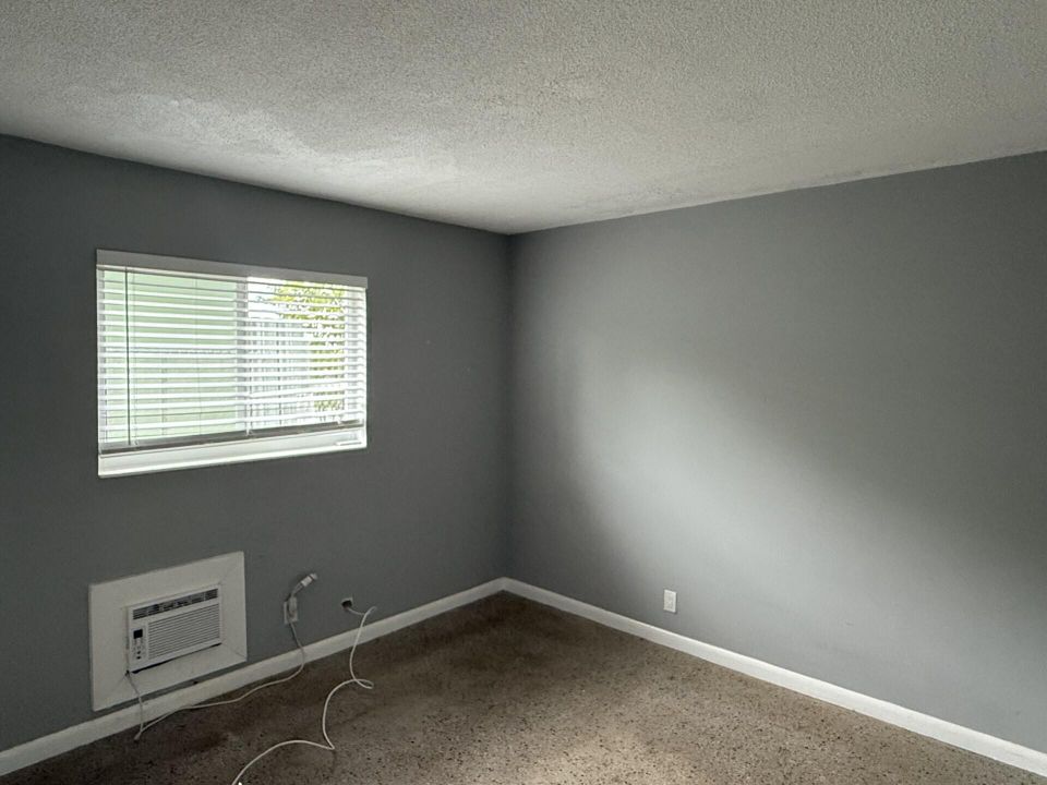 For Rent: $1,600 (1 beds, 1 baths, 483 Square Feet)