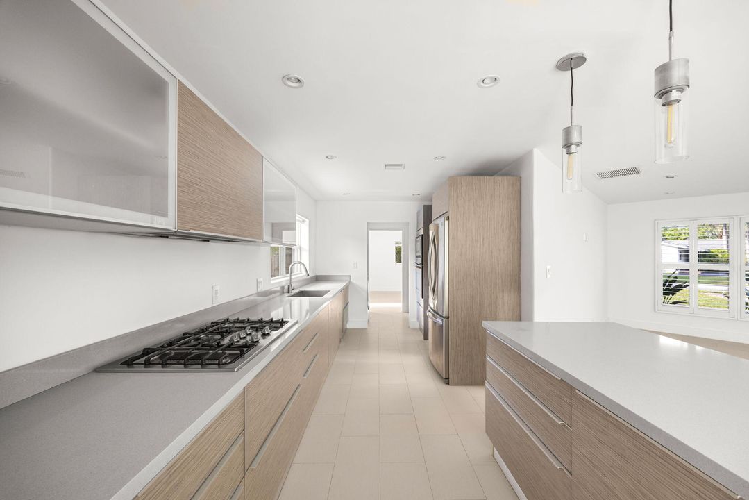 For Sale: $1,245,000 (3 beds, 3 baths, 2259 Square Feet)