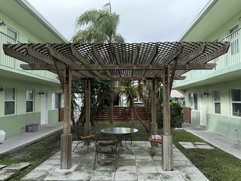 For Rent: $1,600 (1 beds, 1 baths, 483 Square Feet)